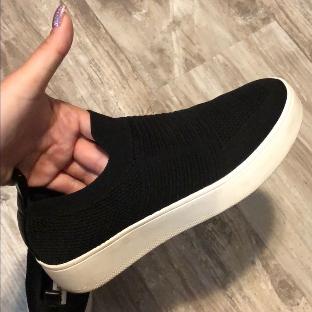 stretchy material black steve madden shoes
